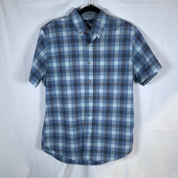 LEE BUTTON DOWN SIZE(M) - Picture 1 of 4